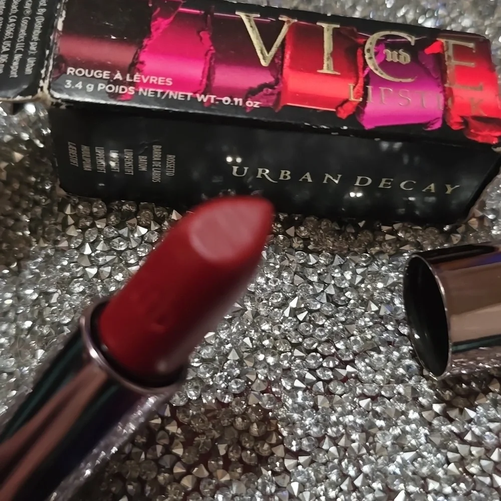 ❇️🧚‍♀️PLAID Urban Decay RARE SWATCHED 1X RARE Lipstick EUC
